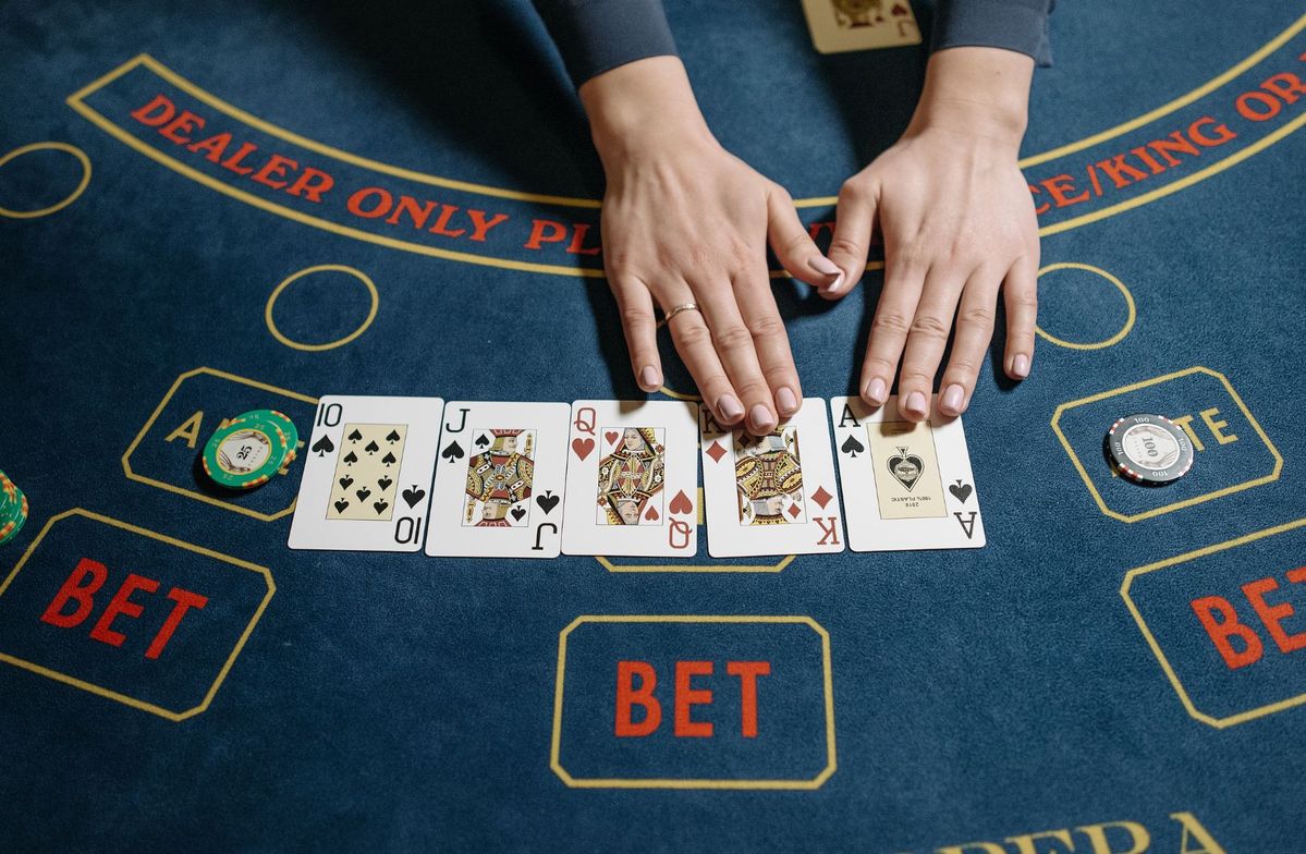 PokerBaazi Live Betting